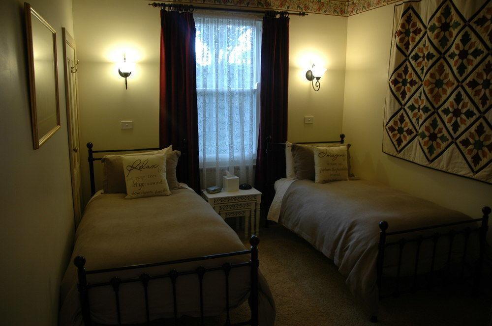 Bed and Breakfast Heytesbury House Cobden Exterior foto